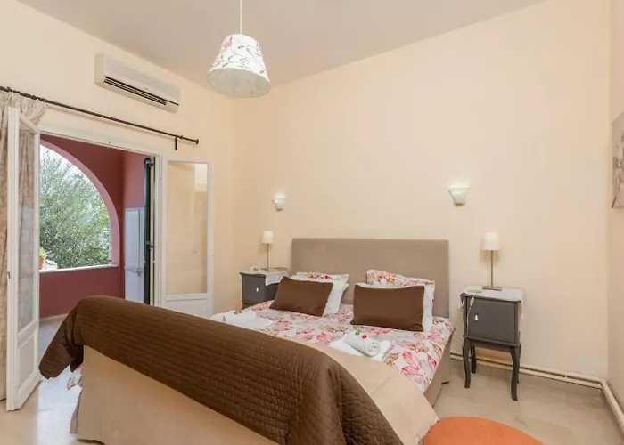 Bougainvillea Villa *