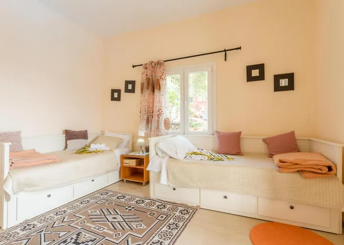 Bougainvillea Villa