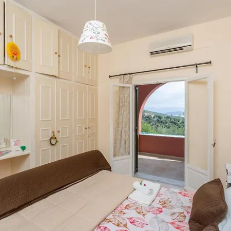 Villa Bougainvillea Gimari