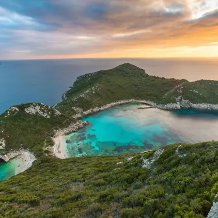 Вилла Bougainvillea *